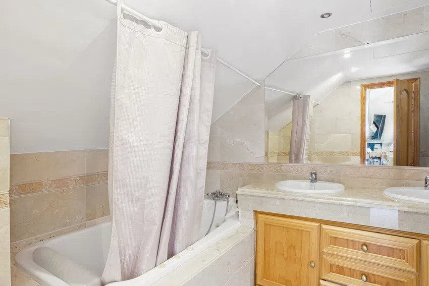 6c9d3fa3fe9af106203a11412fc014e9 - 7