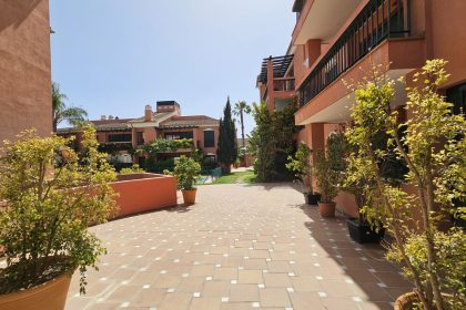 6d50f4f7ab06c06d2e0d9a91969eed93 - 24