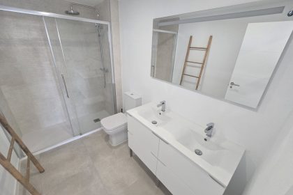 6e360ca7943fd40f4d187c11c826d7e1 - 24