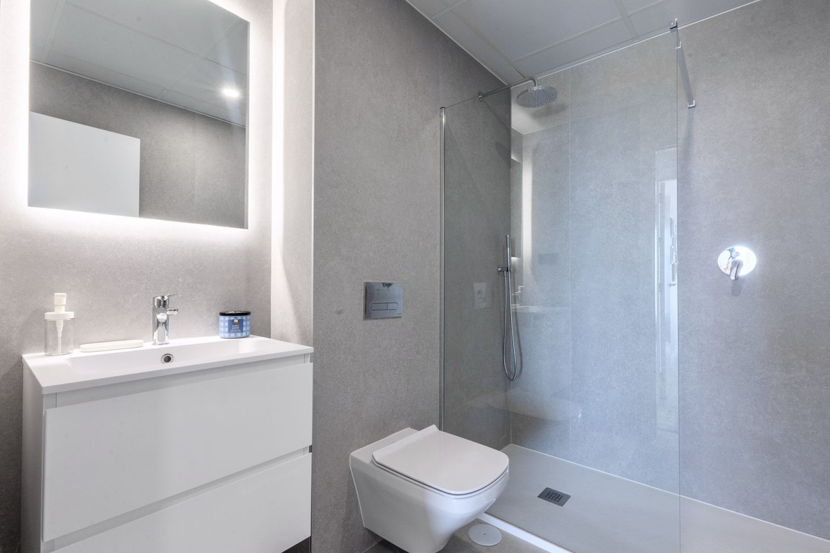 6e46c2edfd7c223b4070b110b385a1c8 - 12