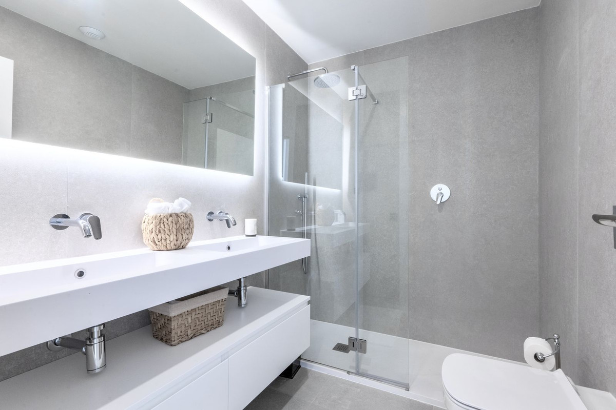 6e46c2edfd7c223b4070b110b385a1c8 - 9