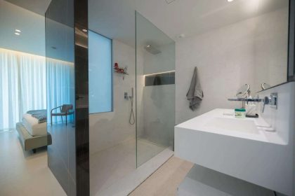 6ec477070aac8bd3fa95e52d55eab8a8 - 12