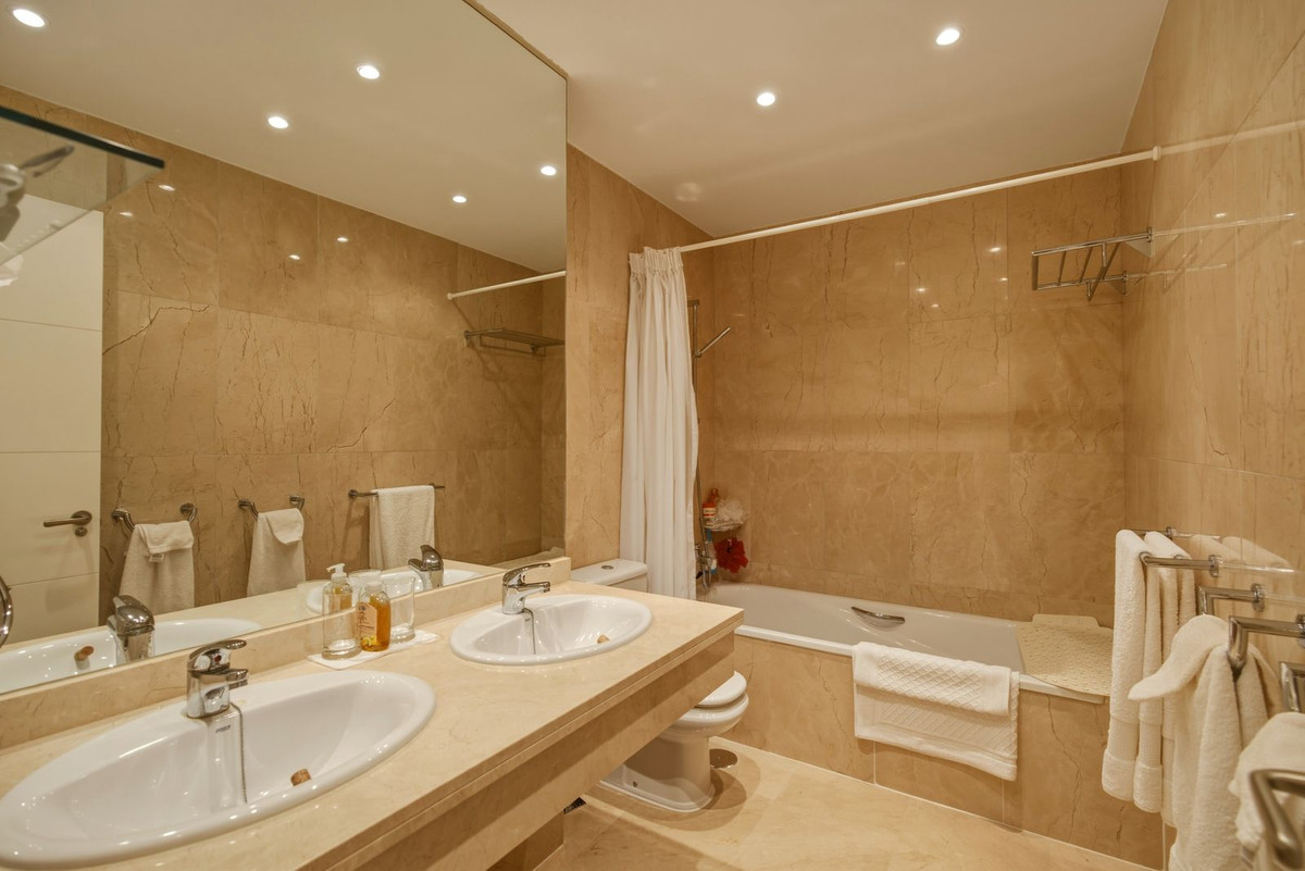 763770f236707c6e8aa8d1e3a297a0e4 - 23