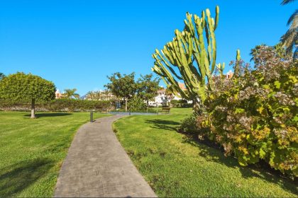 763770f236707c6e8aa8d1e3a297a0e4 - 27