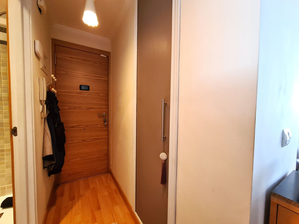 7d306ff55cb8c2db25f9cad3949dfcaf - 12