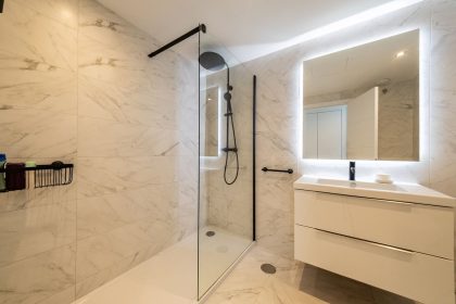 8171f48f23e41de1babf533b58a5091c - 26