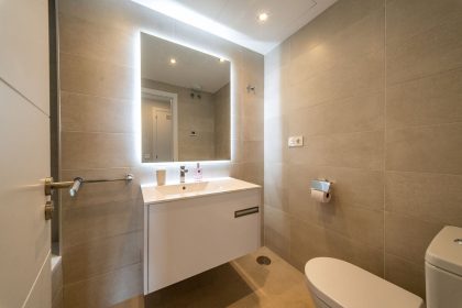 8171f48f23e41de1babf533b58a5091c - 28