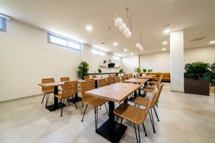 8171f48f23e41de1babf533b58a5091c - 39