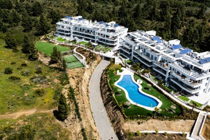 8171f48f23e41de1babf533b58a5091c - 52