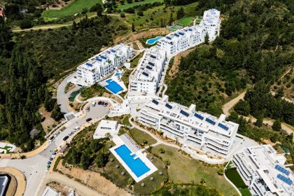 8171f48f23e41de1babf533b58a5091c - 53