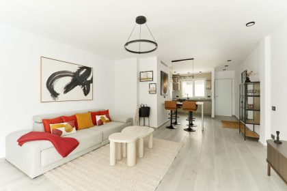 8203b0d2977915679287a26d336f4d8d - 12