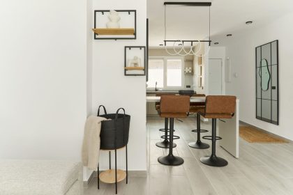 8203b0d2977915679287a26d336f4d8d - 15