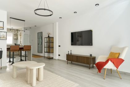 8203b0d2977915679287a26d336f4d8d - 16