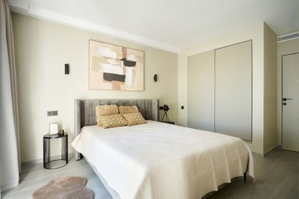 8203b0d2977915679287a26d336f4d8d - 18