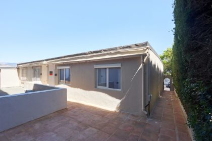 8203b0d2977915679287a26d336f4d8d - 28