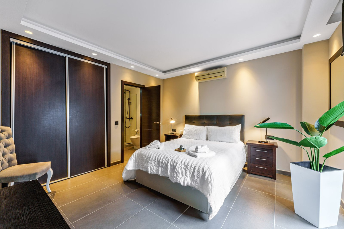 822afbb52aad88a16d080aef6dded0ca - 20