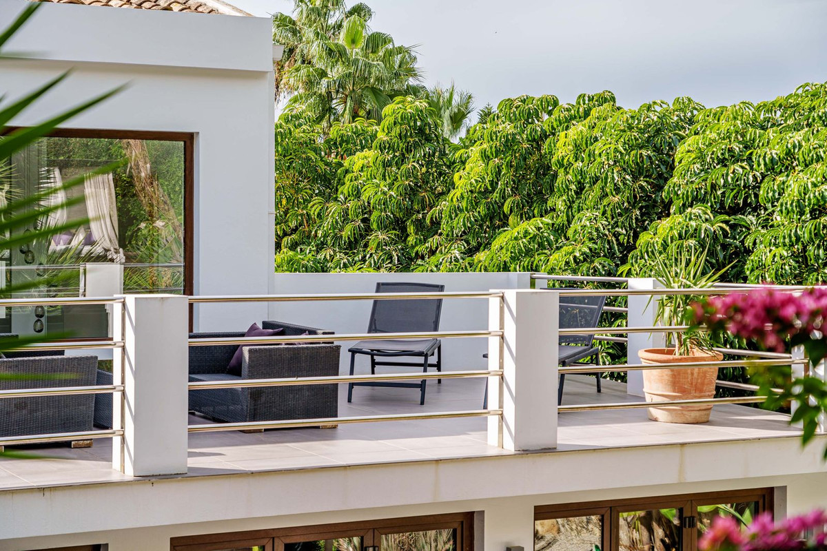 822afbb52aad88a16d080aef6dded0ca - 26