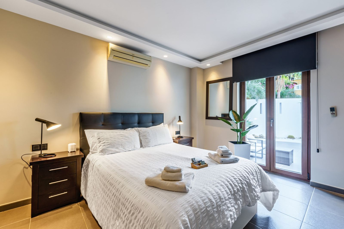 822afbb52aad88a16d080aef6dded0ca - 28