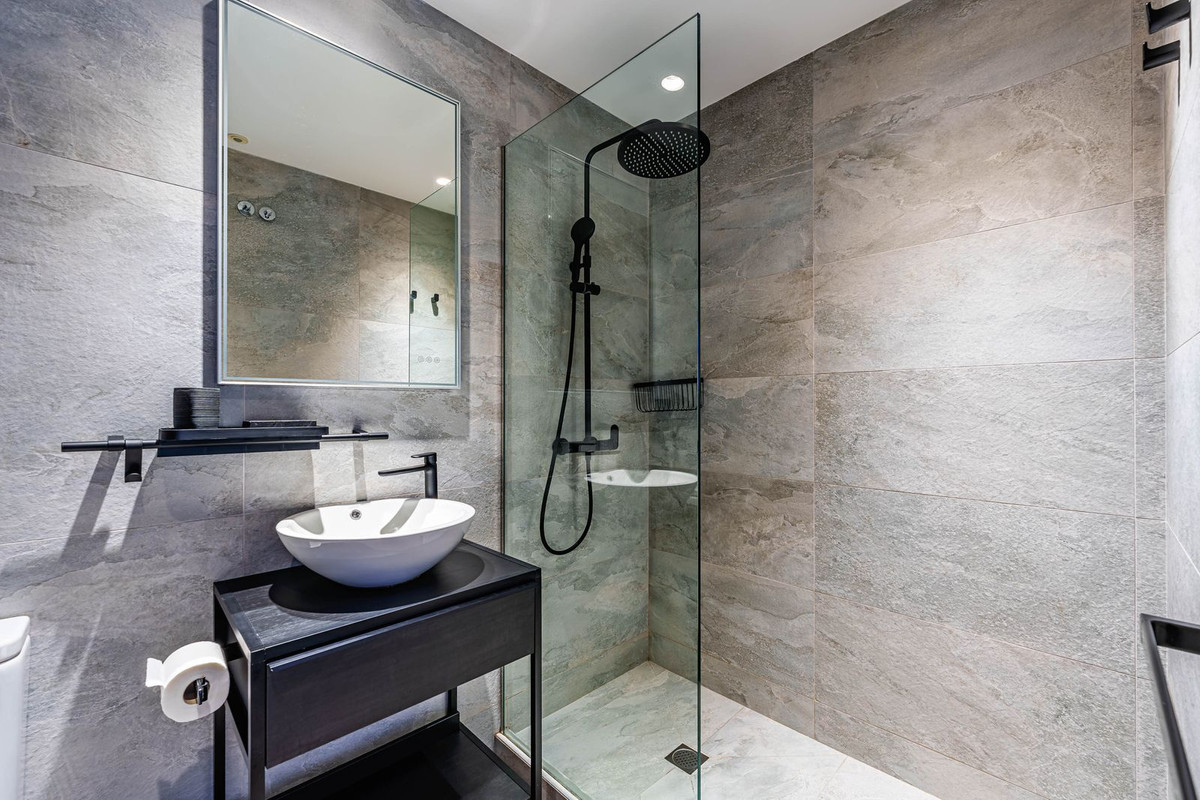 822afbb52aad88a16d080aef6dded0ca - 34