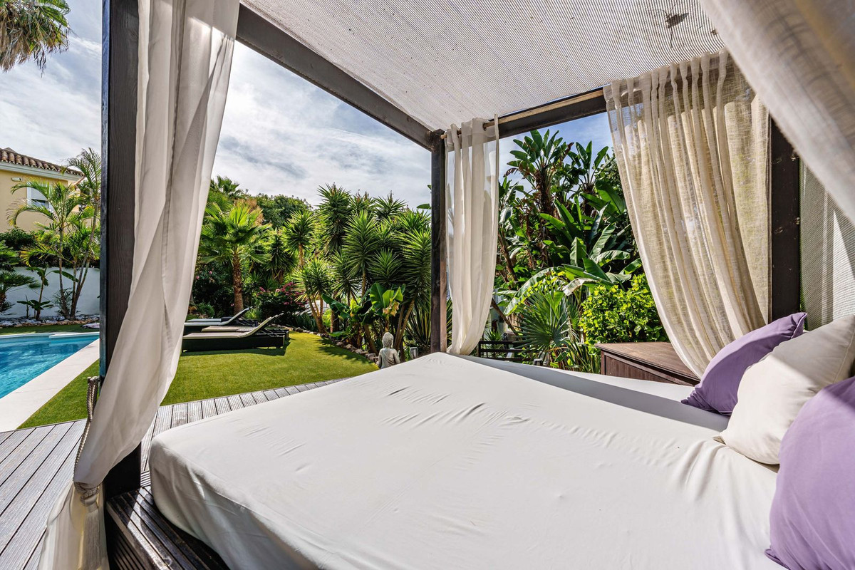 822afbb52aad88a16d080aef6dded0ca - 42