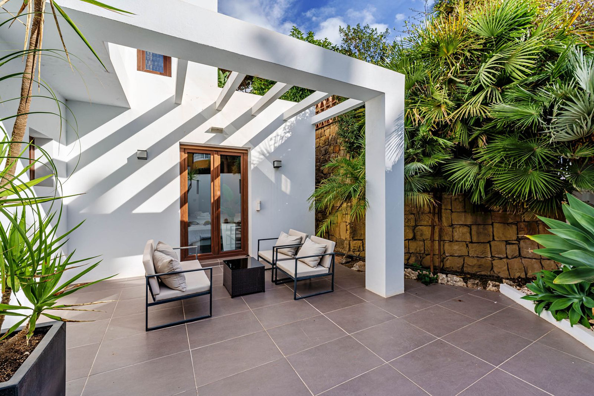 822afbb52aad88a16d080aef6dded0ca - 44