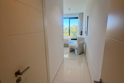 825f5b43926c3db76208079447c8f56b - 19