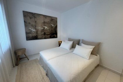 825f5b43926c3db76208079447c8f56b - 24