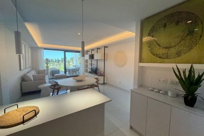 825f5b43926c3db76208079447c8f56b - 3