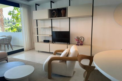 825f5b43926c3db76208079447c8f56b - 9