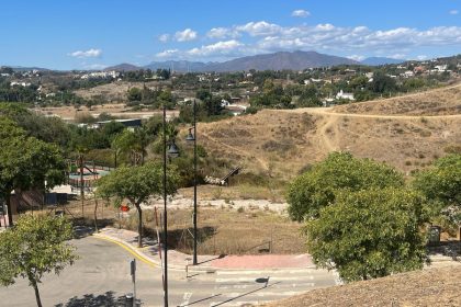 827bd863e7a74d22a8fb1d375462a1d7 - 11