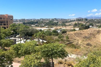 827bd863e7a74d22a8fb1d375462a1d7 - 12