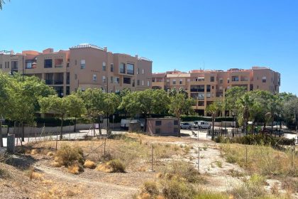 827bd863e7a74d22a8fb1d375462a1d7 - 15