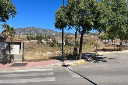 827bd863e7a74d22a8fb1d375462a1d7 - 3