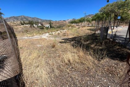 827bd863e7a74d22a8fb1d375462a1d7 - 4