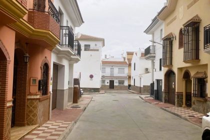 82e7259ccfe1602fdccfe6ccf4baf770 - 9