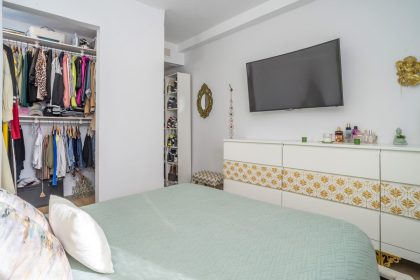 844ee42a2d8f0f21ffb9c3d7a06f7b31 - 32