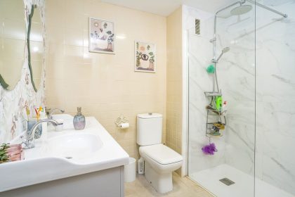 844ee42a2d8f0f21ffb9c3d7a06f7b31 - 37