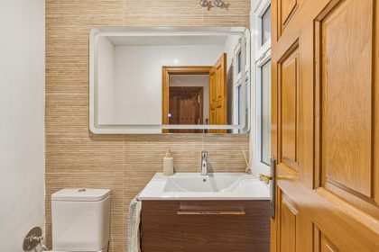 84cfc6e3770874eab286ace03d21c807 - 12