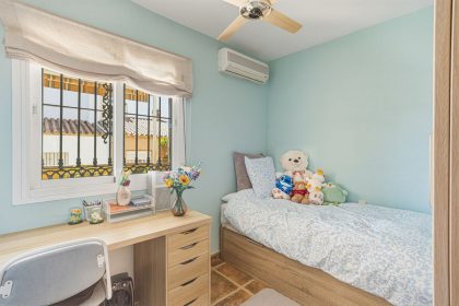 84cfc6e3770874eab286ace03d21c807 - 14