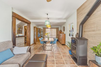 84cfc6e3770874eab286ace03d21c807 - 2