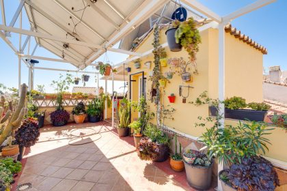 84cfc6e3770874eab286ace03d21c807 - 23