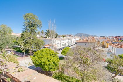 84cfc6e3770874eab286ace03d21c807 - 25