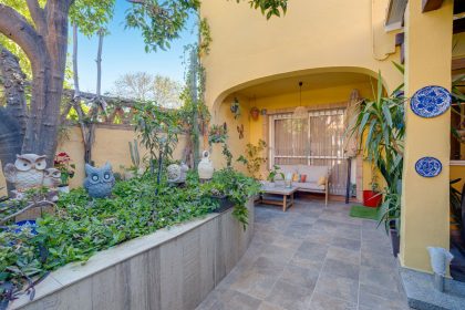 84cfc6e3770874eab286ace03d21c807 - 26