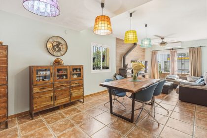 84cfc6e3770874eab286ace03d21c807 - 7