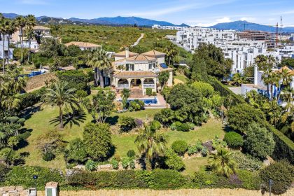 855b3b76dce96f4fee06bef977072f24 - 1