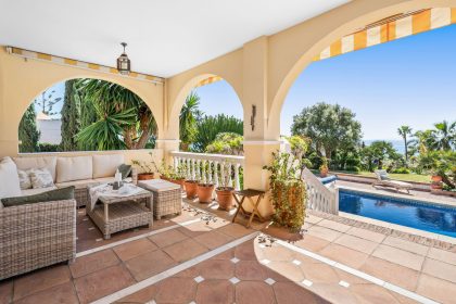 855b3b76dce96f4fee06bef977072f24 - 20