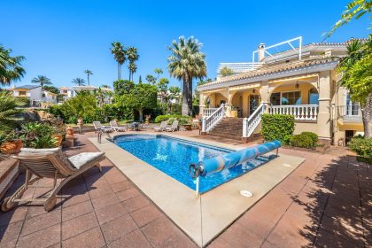 855b3b76dce96f4fee06bef977072f24 - 23