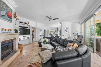 855b3b76dce96f4fee06bef977072f24 - 26