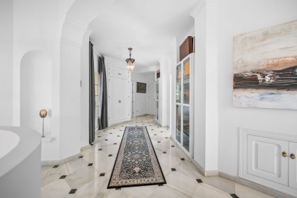 855b3b76dce96f4fee06bef977072f24 - 35