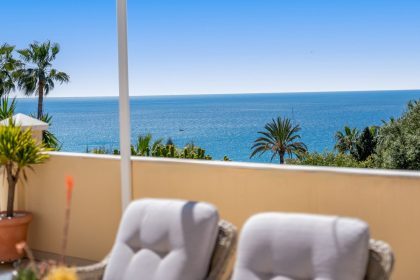 855b3b76dce96f4fee06bef977072f24 - 49